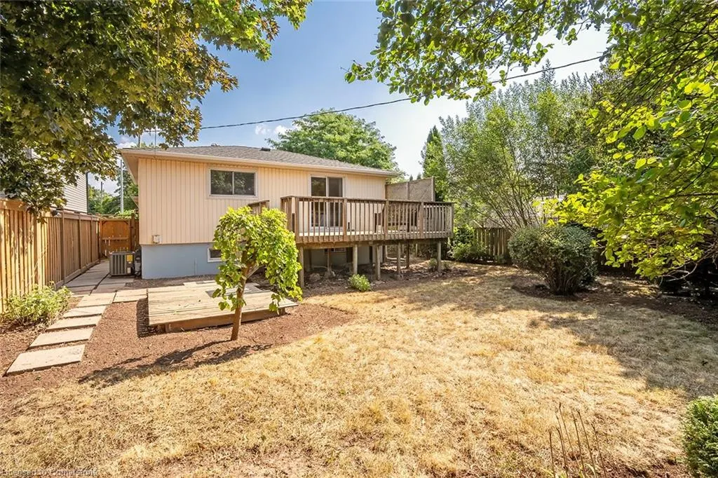 652 Ardleigh Crescent