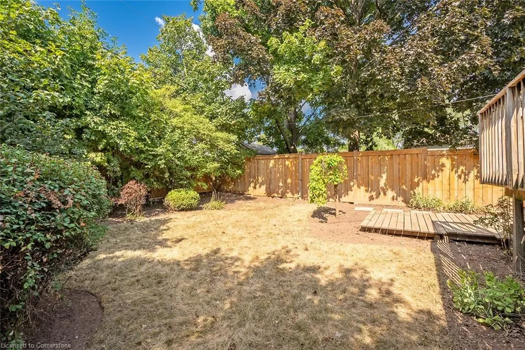 652 Ardleigh Crescent