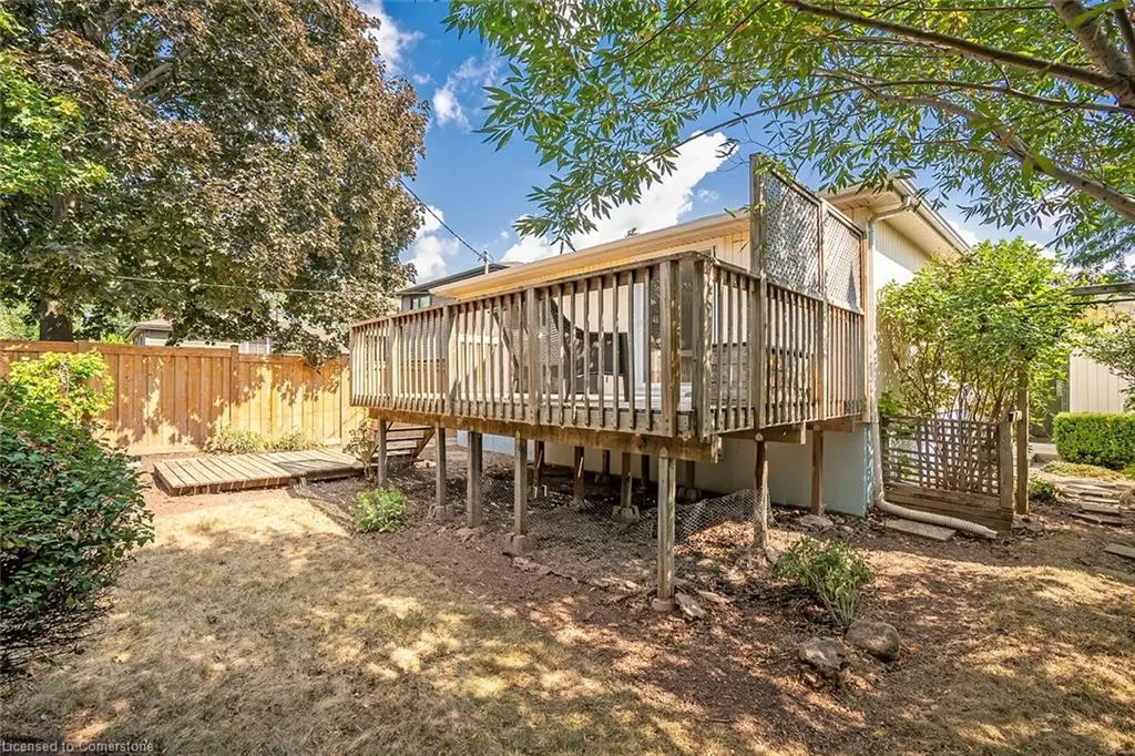 652 Ardleigh Crescent