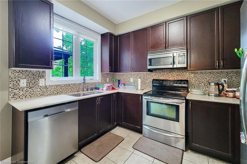 128 Montreal Circle