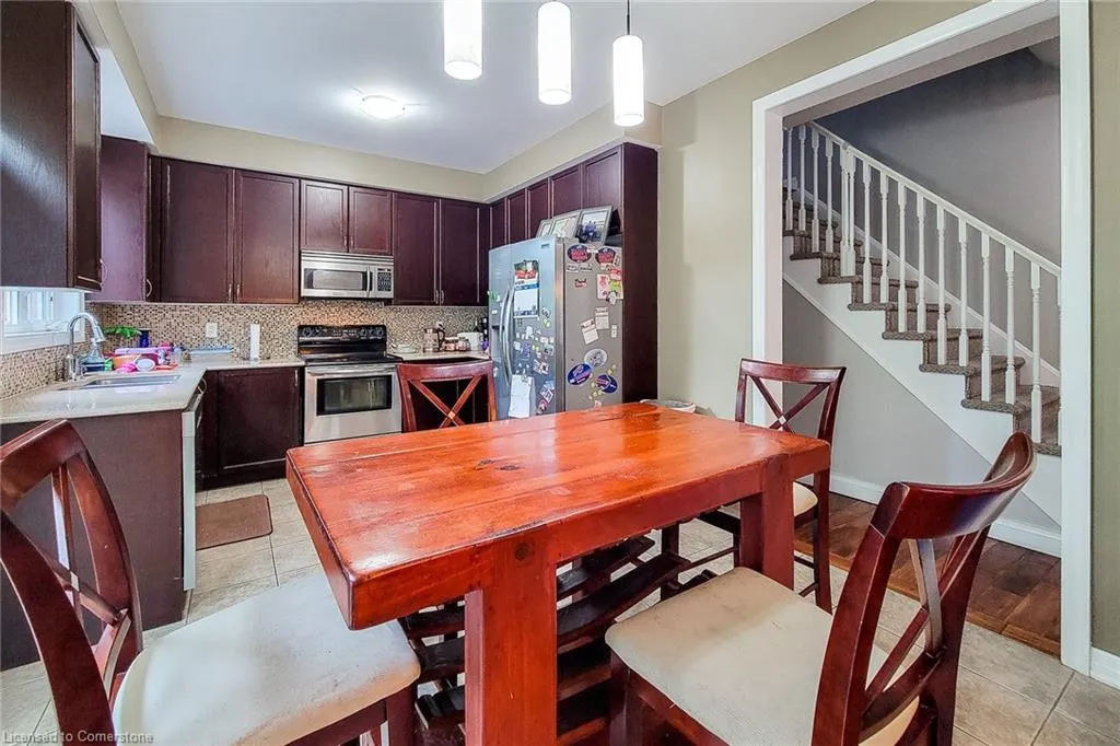128 Montreal Circle