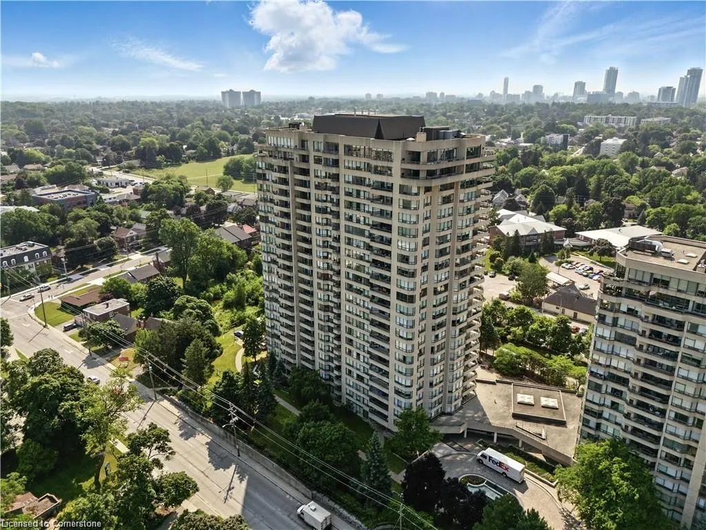 6 Willow Street, #2203