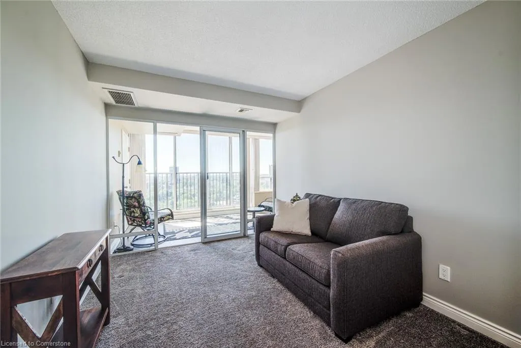 6 Willow Street, #2203