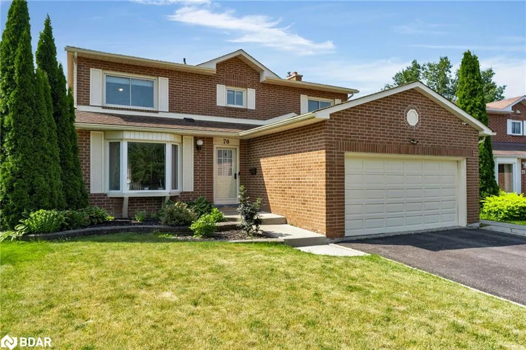 70 Lillian Crescent