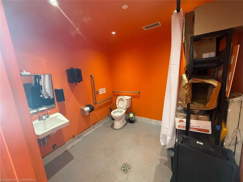 203 Albert Street, #3
