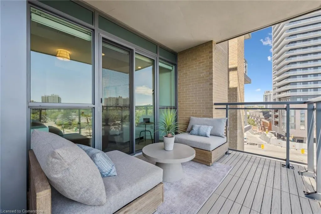 2060 Lakeshore Road, #508