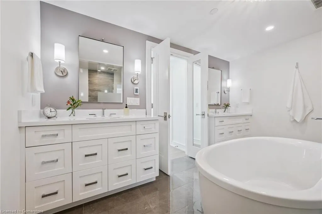 2060 Lakeshore Road, #508