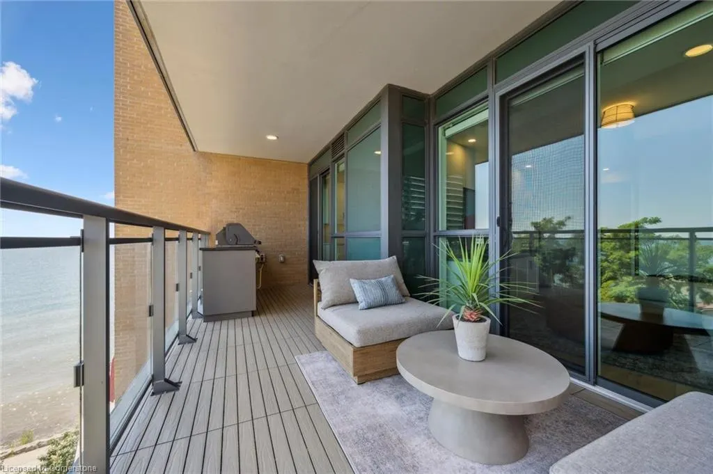 2060 Lakeshore Road, #508