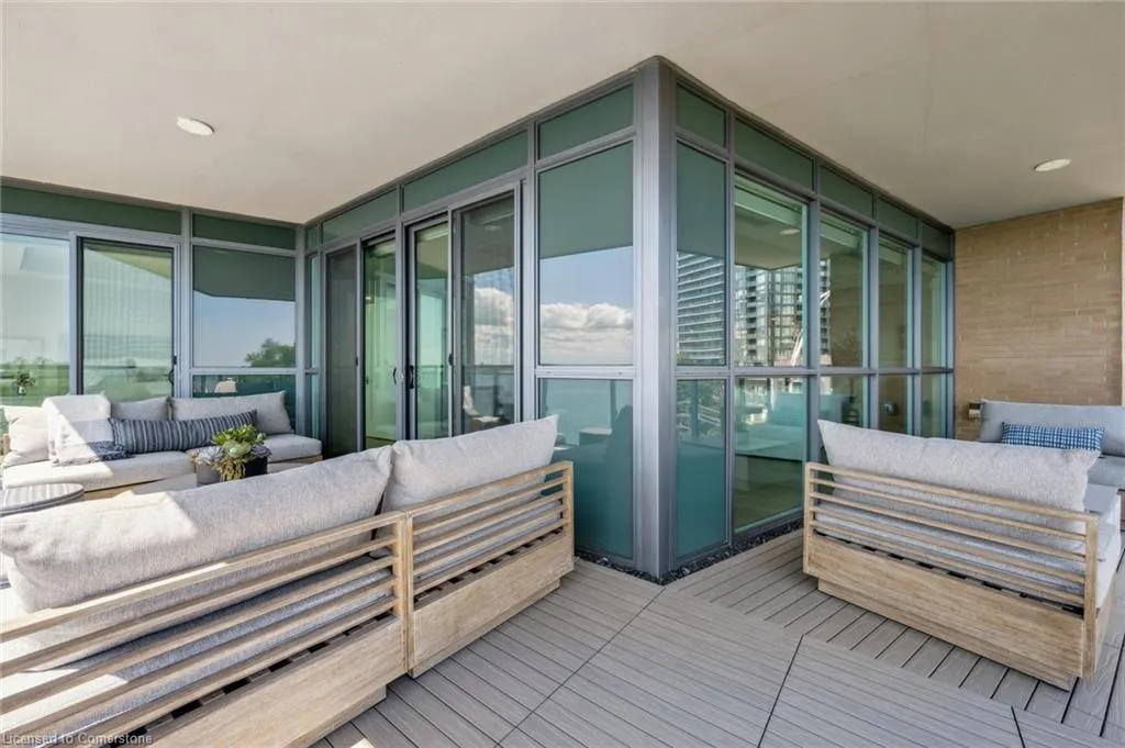 2060 Lakeshore Road, #508