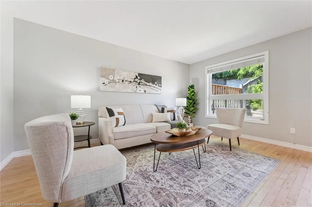 158 Kemp Crescent