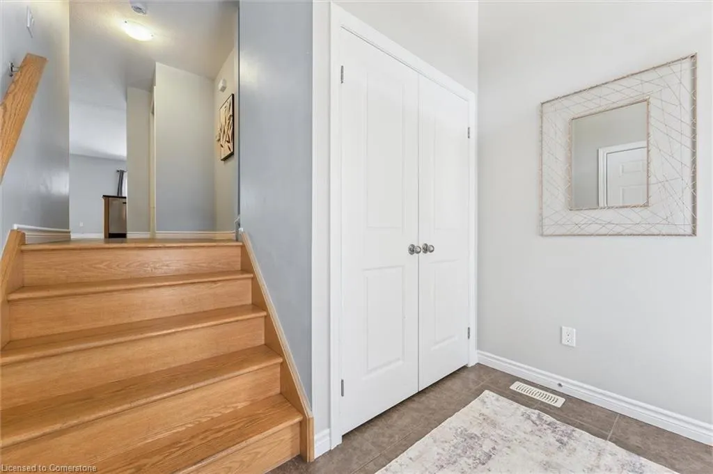 158 Kemp Crescent