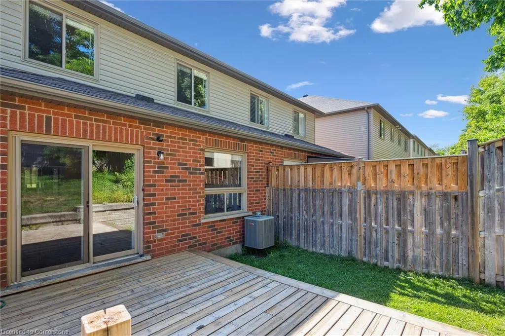 158 Kemp Crescent