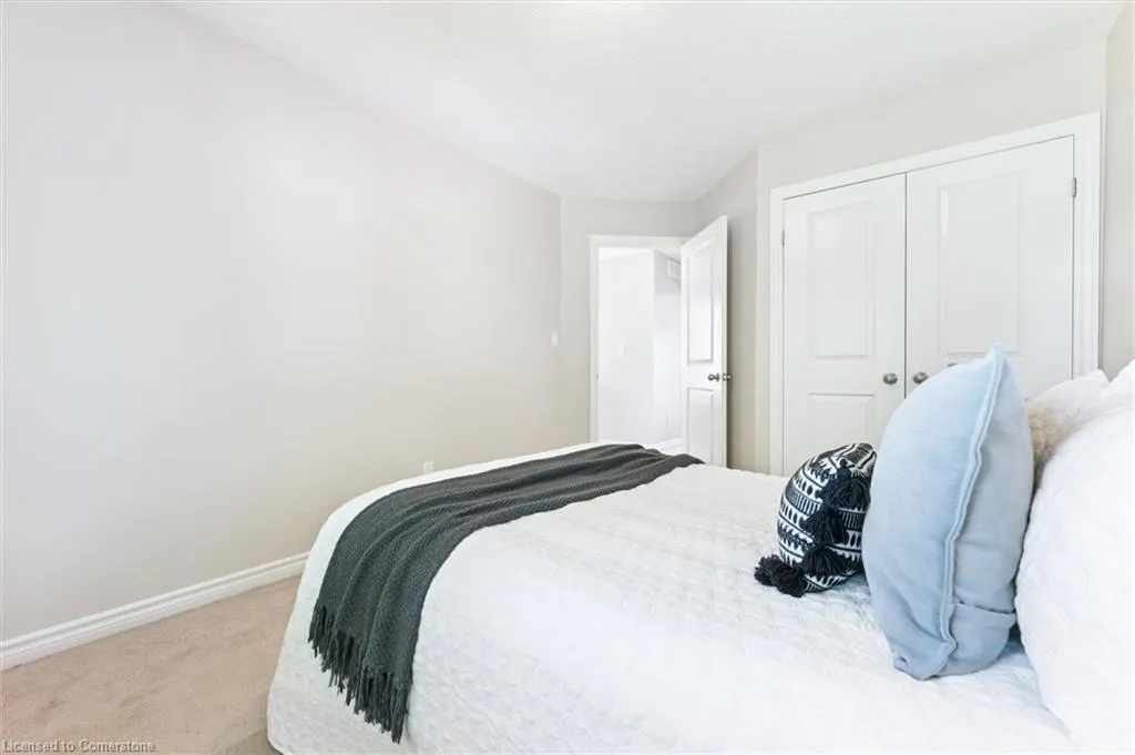 158 Kemp Crescent