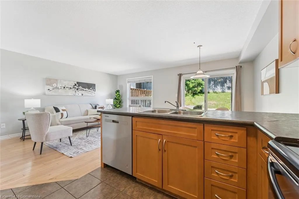 158 Kemp Crescent