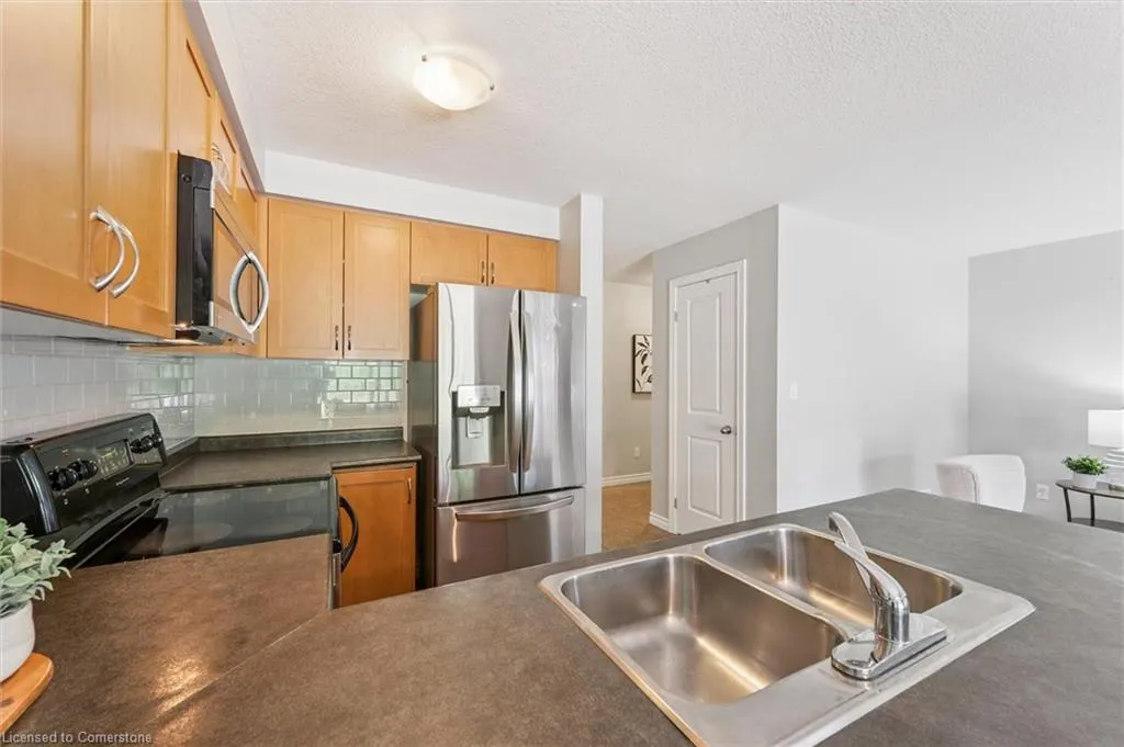 158 Kemp Crescent
