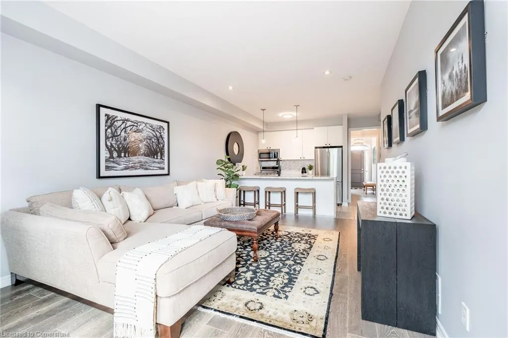 5056 New Street, #15
