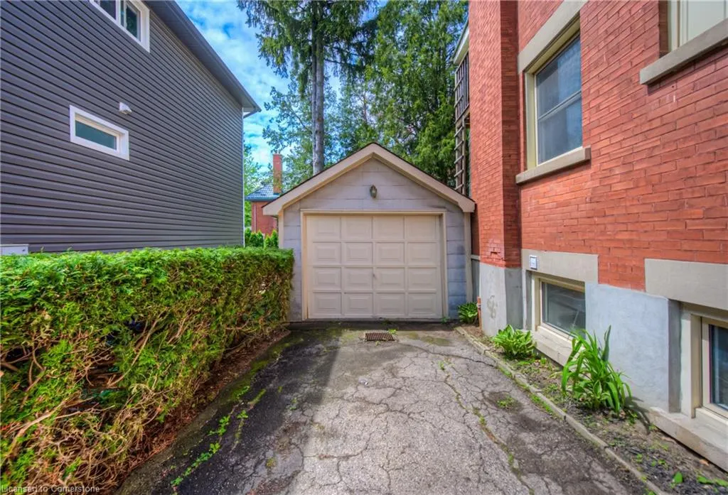 337 Gordon Street