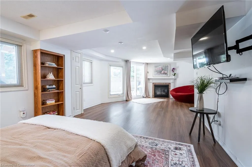 2155 Duncaster Drive, #7