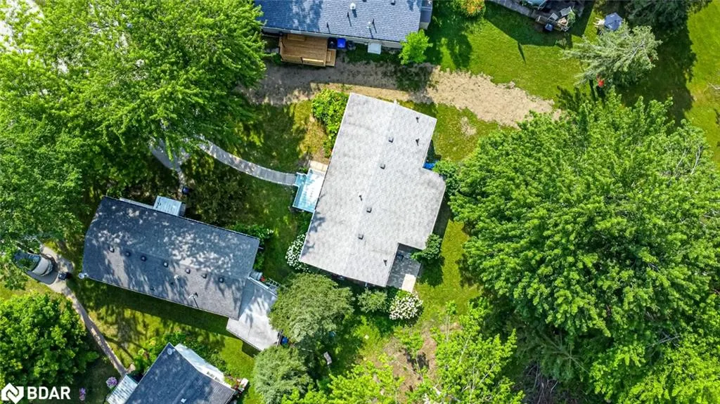 85 Hawthorne Drive