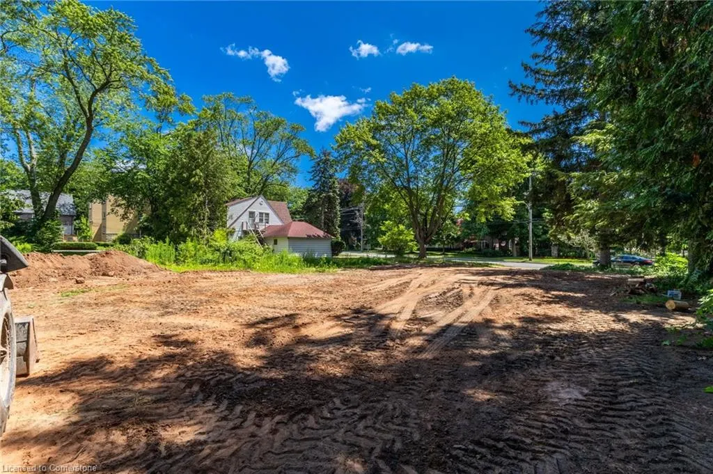 2379 Lakeshore Road
