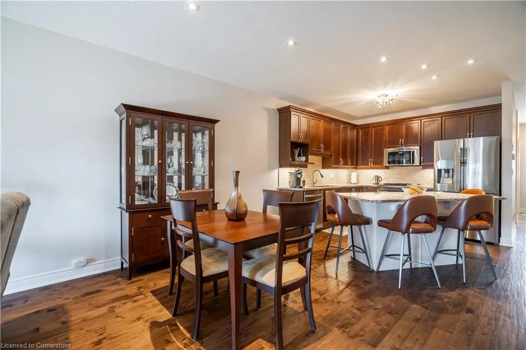 10 Greenbrook Drive, #10