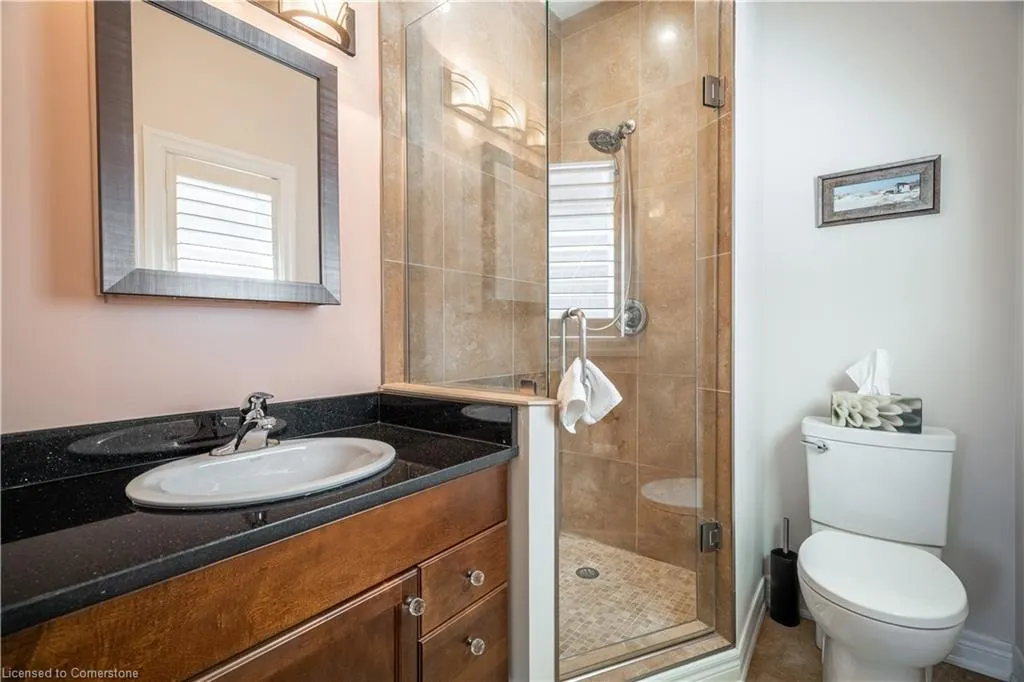 10 Greenbrook Drive, #10