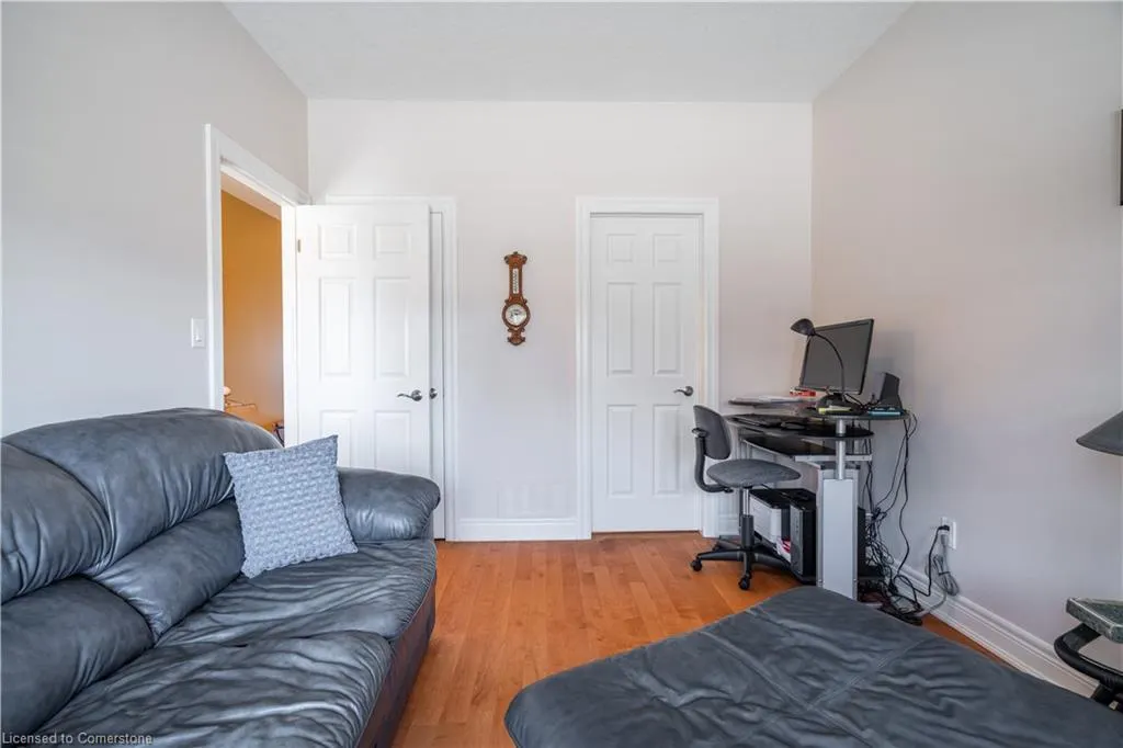 10 Greenbrook Drive, #10