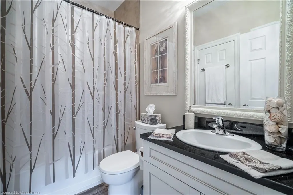 10 Greenbrook Drive, #10