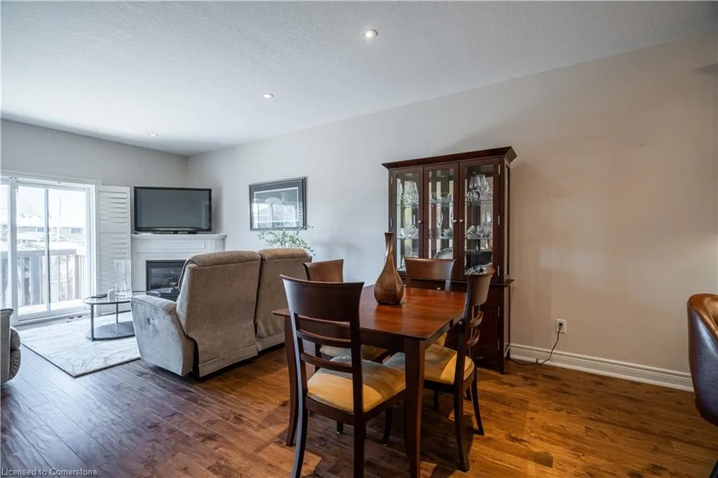 10 Greenbrook Drive, #10