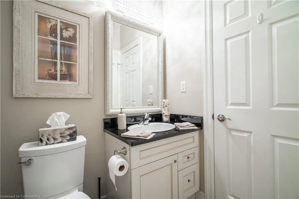10 Greenbrook Drive, #10