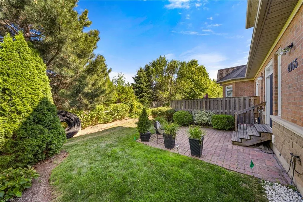 4165 Stonebridge Crescent