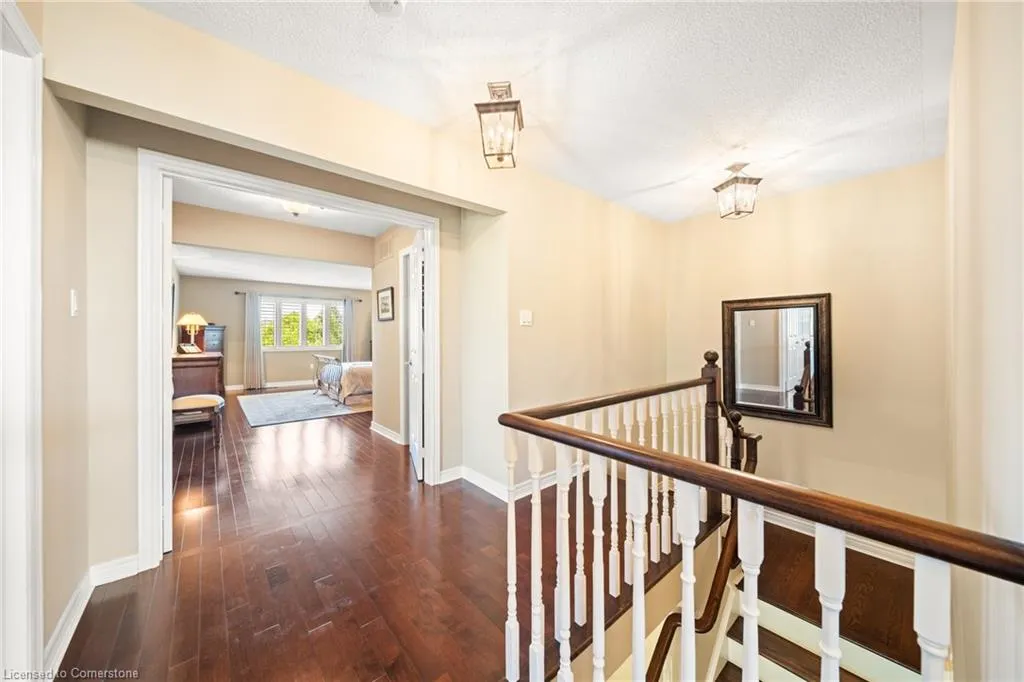 4165 Stonebridge Crescent
