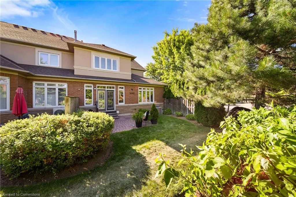 4165 Stonebridge Crescent