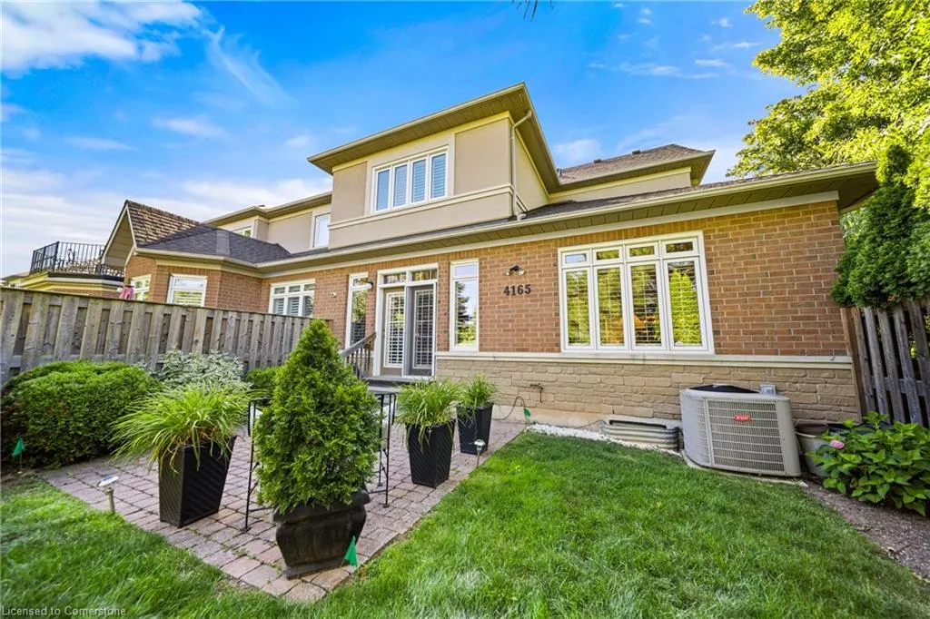4165 Stonebridge Crescent