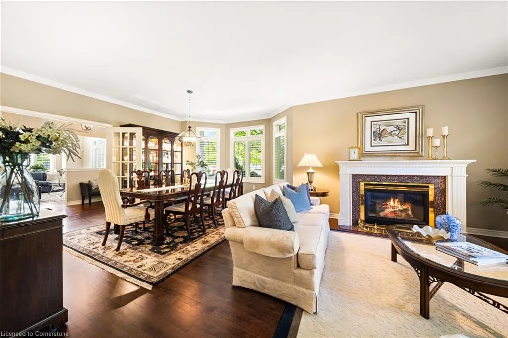 4165 Stonebridge Crescent