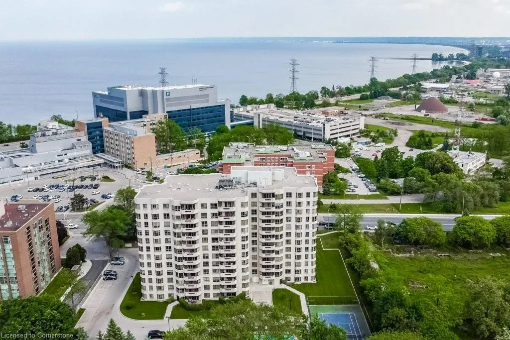 1201 North Shore Boulevard E, #706