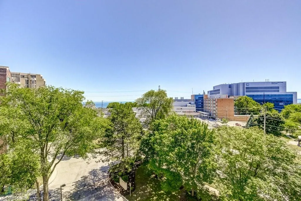 1201 North Shore Boulevard E, #706