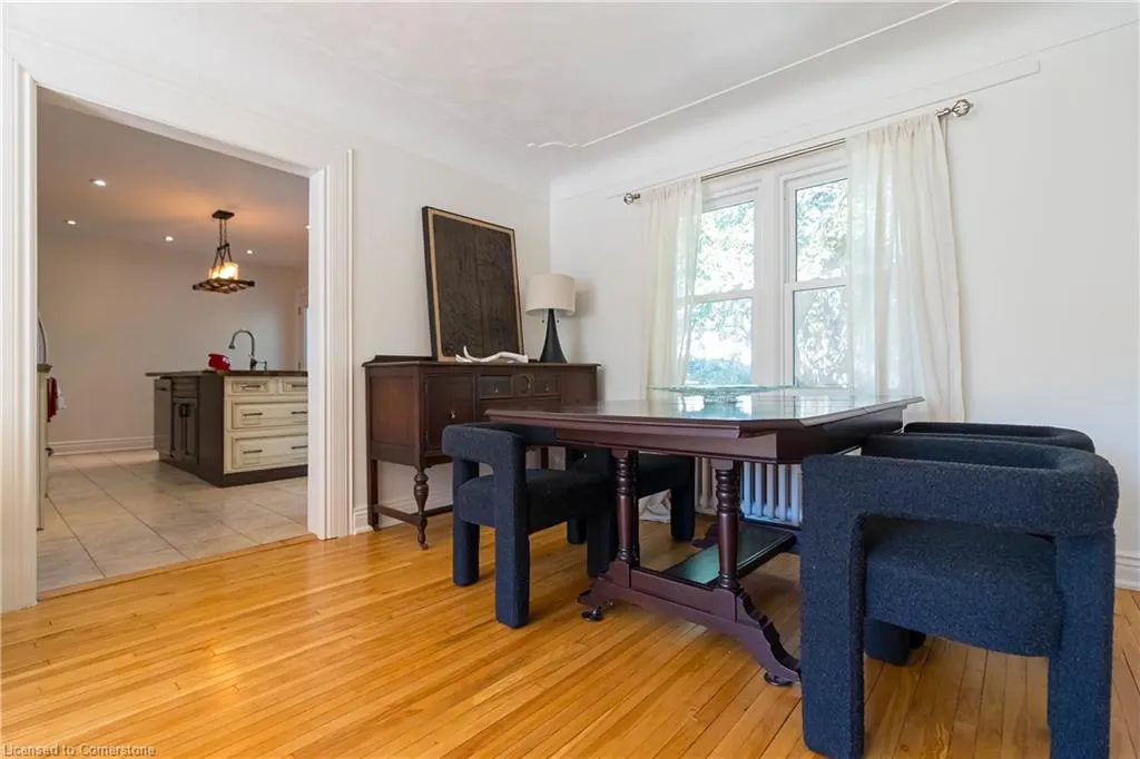 116 1st Street N