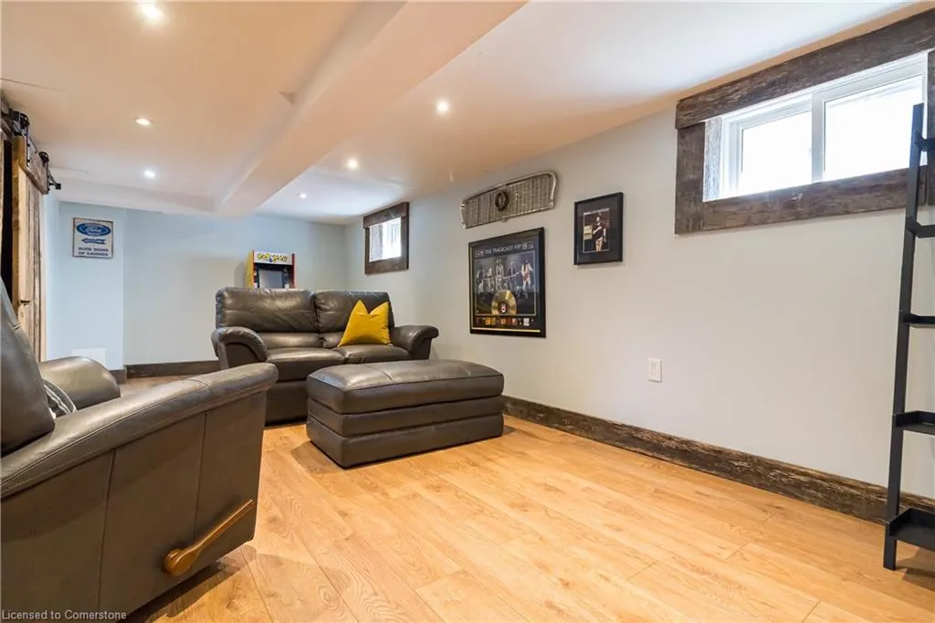 116 1st Street N