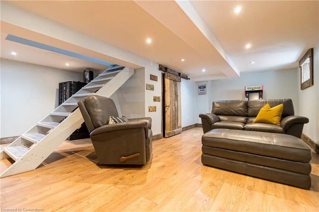 116 1st Street N