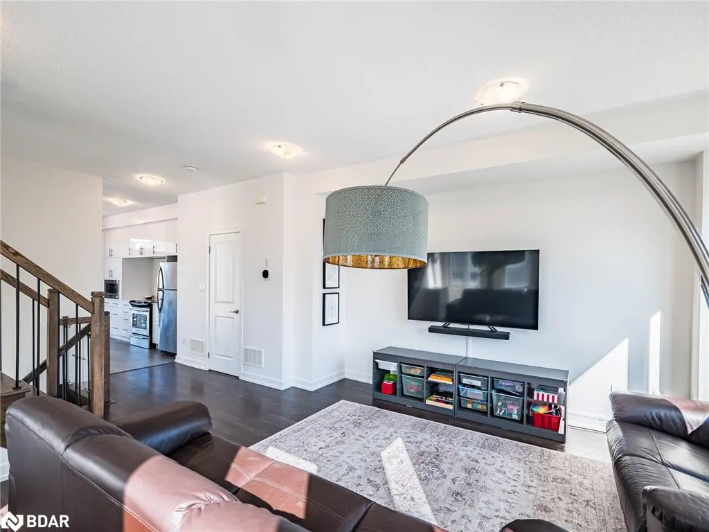 3128 Mintwood Circle