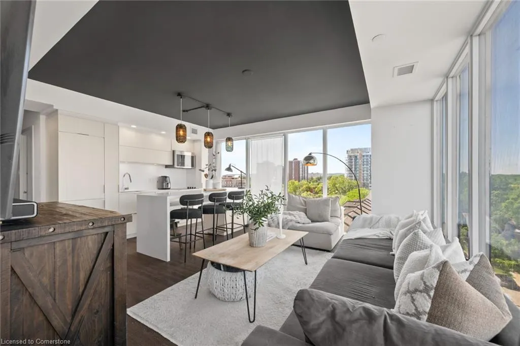 370 Martha Street, #602