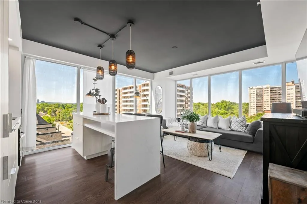 370 Martha Street, #602