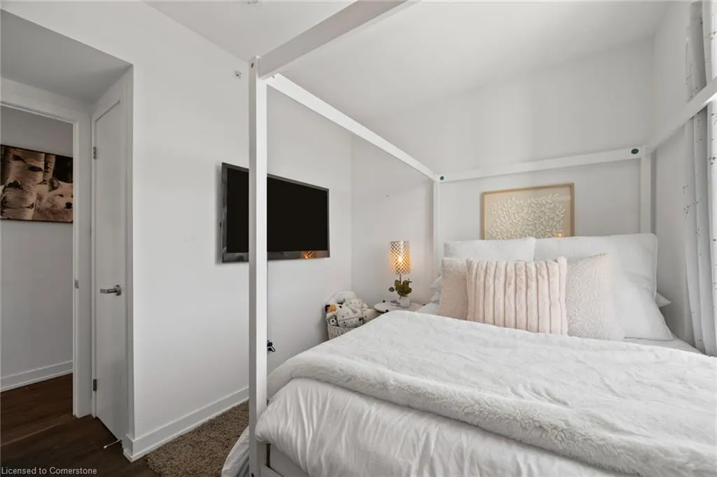370 Martha Street, #602