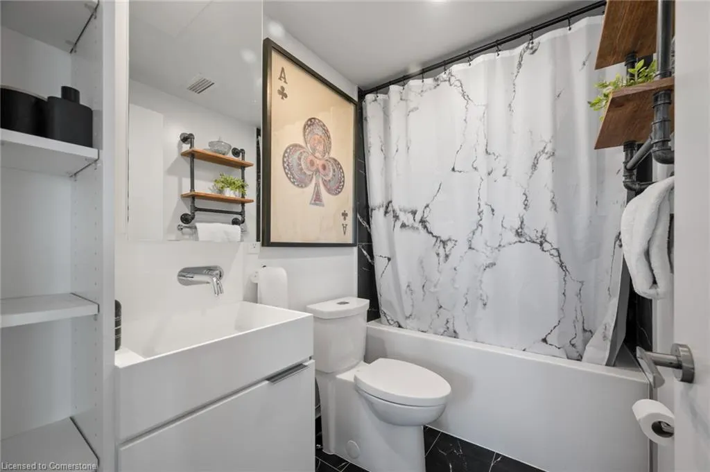 370 Martha Street, #602
