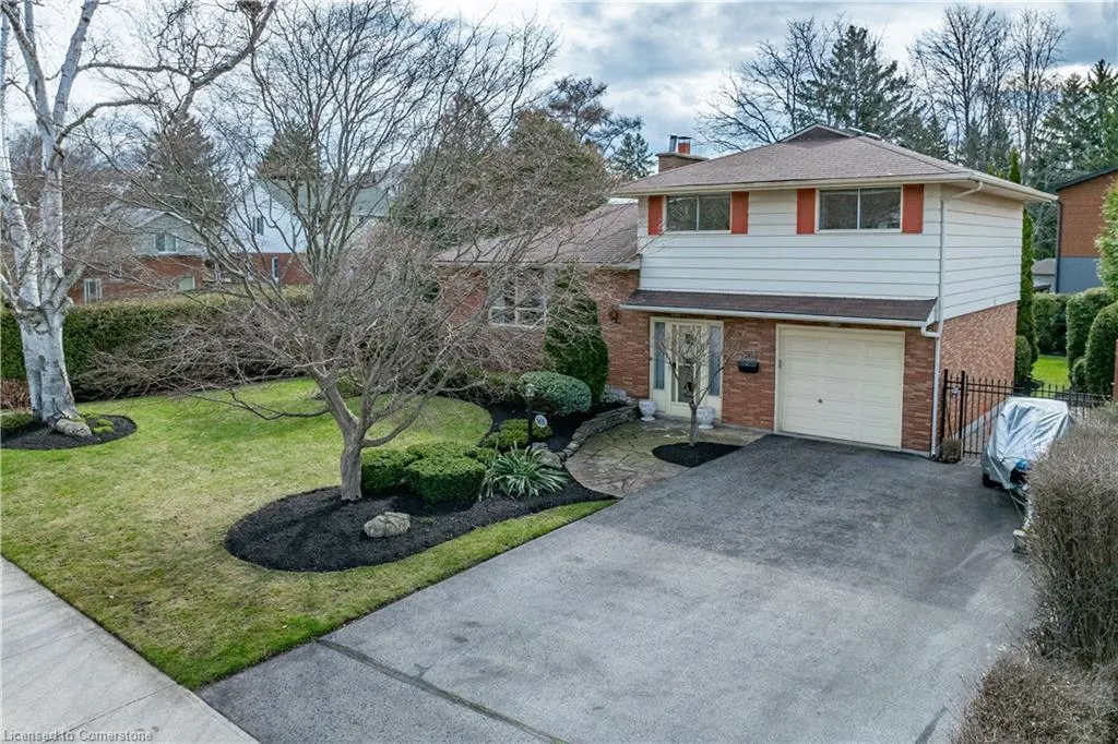 363 East Side Crescent
