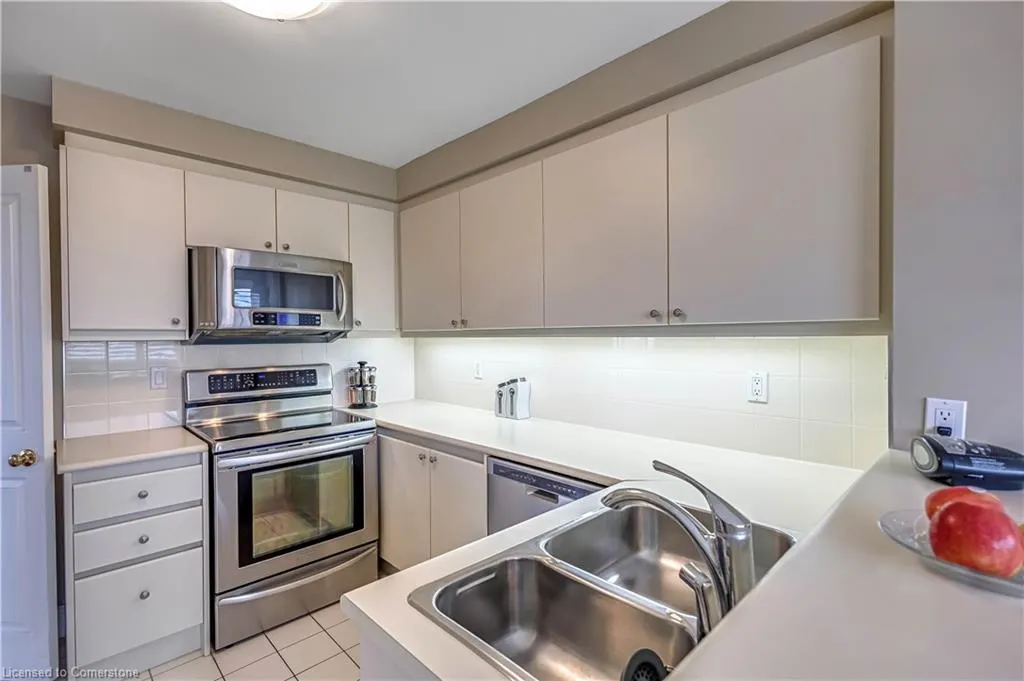 1800 The Collegeway Way, #704