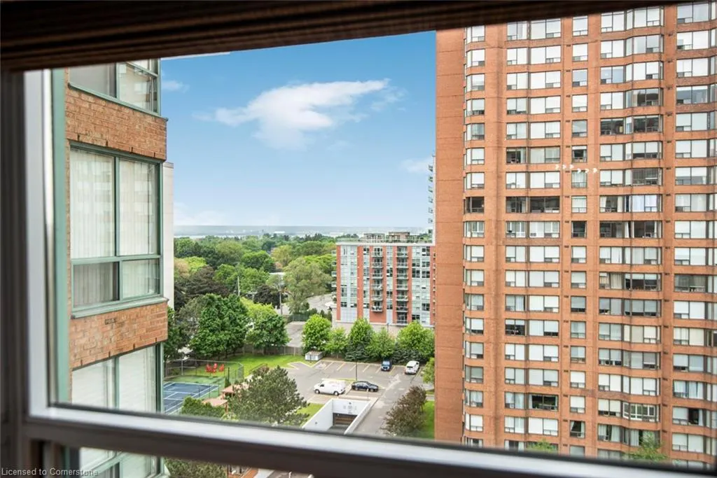 1276 Maple Crossing Boulevard, #1109