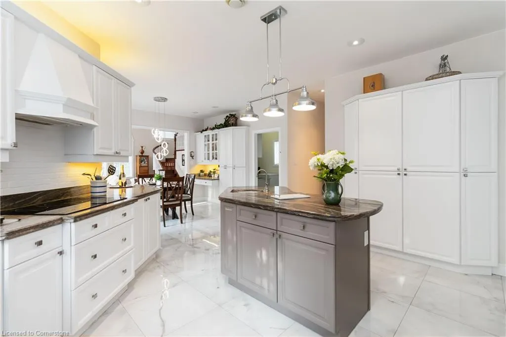 1401 Tamworth Court