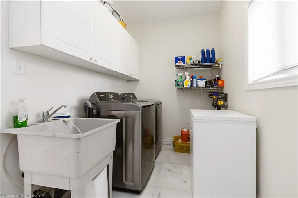 1401 Tamworth Court